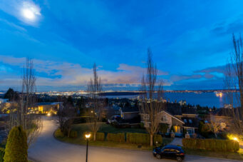 CUSTOM GORGEOUS HOME WITH PANORAMIC VIEW -- 2291 Orchard Ln, West Vancouver